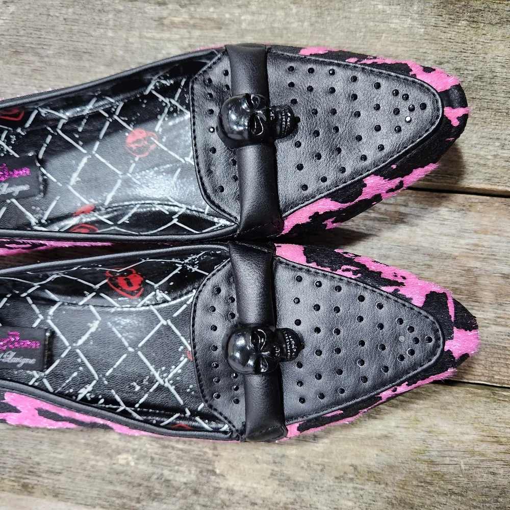 Abbey Dawn by Avril Lavigne Rebel Yell Punk Flattie in Hot Pink, skull - Picture 5 of 15